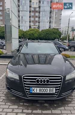 Audi A8  2011