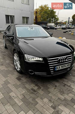 Audi A8  2011