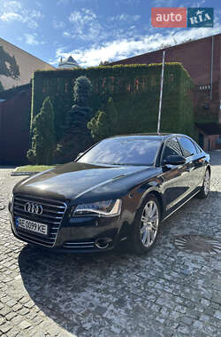 Audi A8  2013