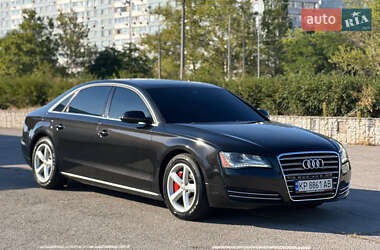 Audi A8  2013