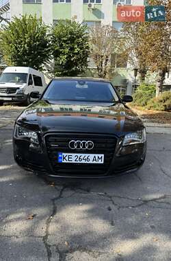 Audi A8  2010