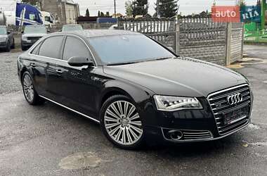 Audi A8  2012