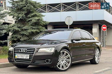 Audi A8  2011