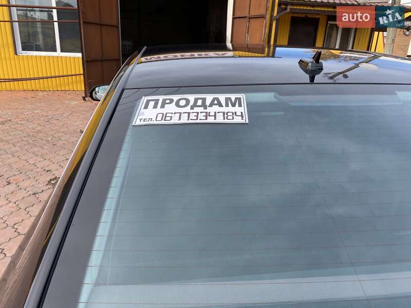 Седан Audi A8 2014 в Вільшанці