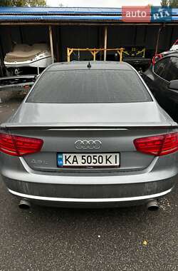 Седан Audi A8 2012 в Киеве