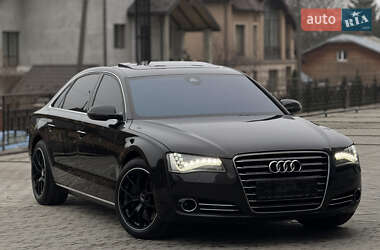 Audi A8  2011