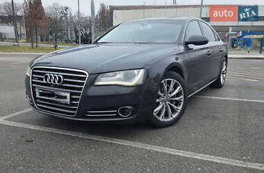 Audi A8  2012