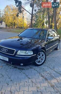 Audi A8  2000