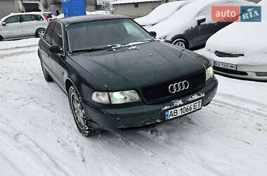 Audi A8  1995
