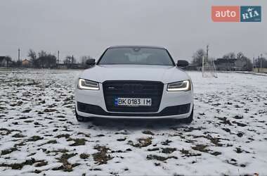 Audi A8  2014