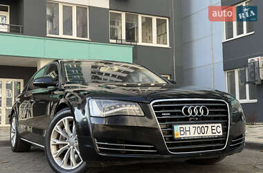 Audi A8  2012