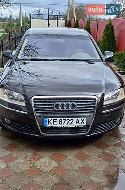 Седан Audi A8 2005 в Днепре