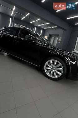Audi A8 2012