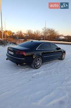 Audi A8 2004