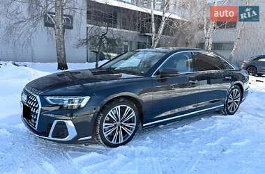Audi A8  2022