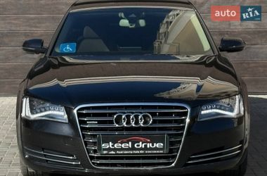 Audi A8  2013