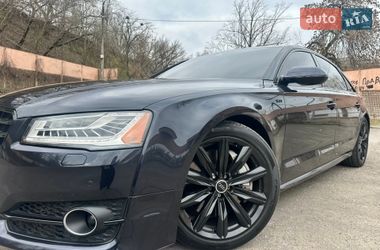 Audi A8  2016