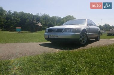 Audi A8  1998