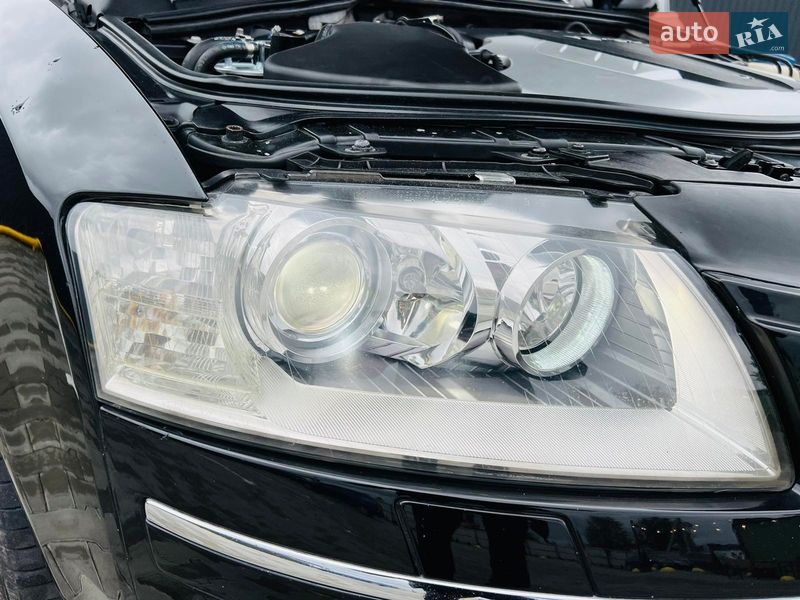 Седан Audi A8 2006 в Жовкві