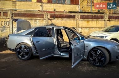 Audi A8  2006