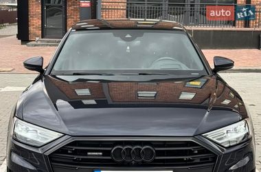 Audi A8  2021