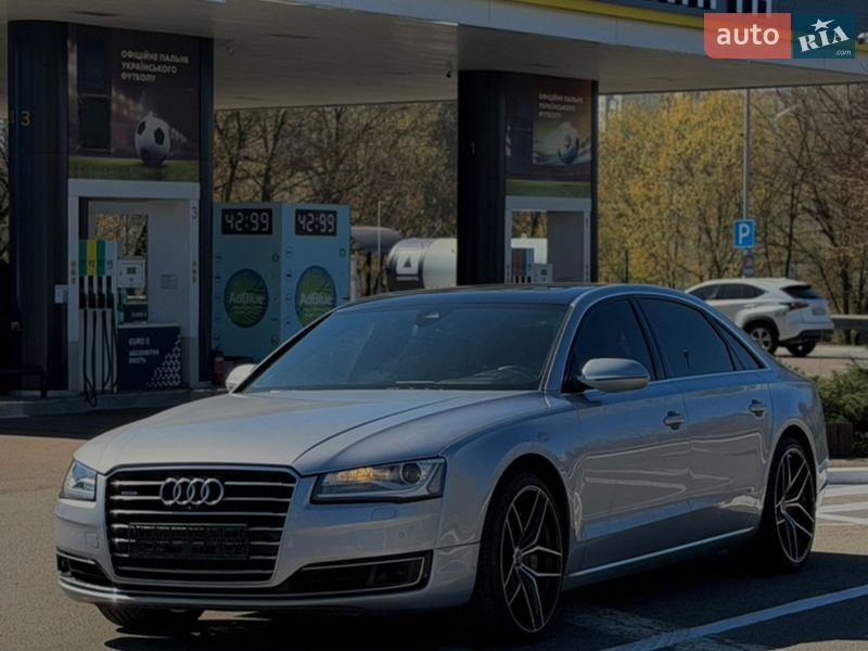 Седан Audi A8 2015 в Києві