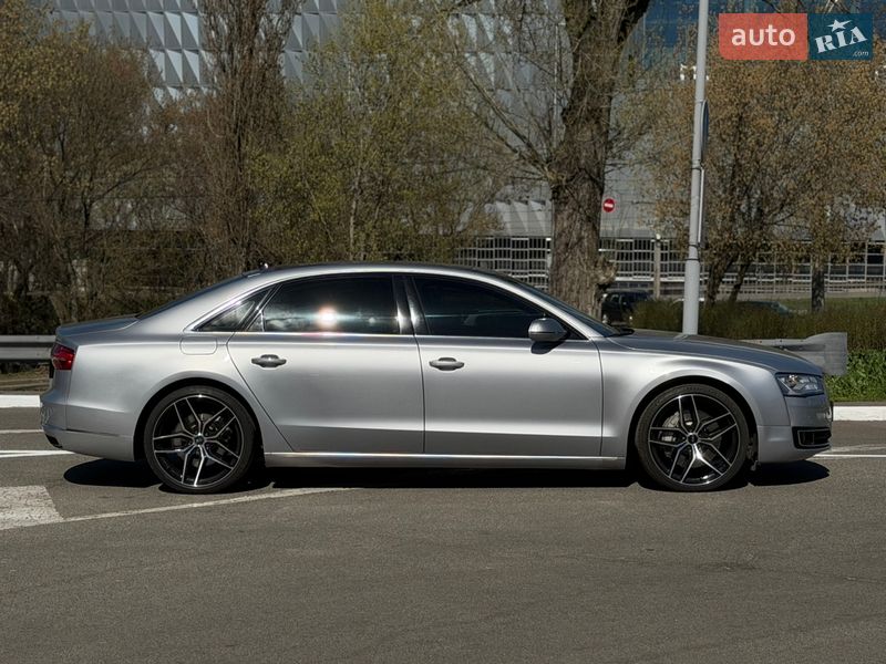 Седан Audi A8 2015 в Києві