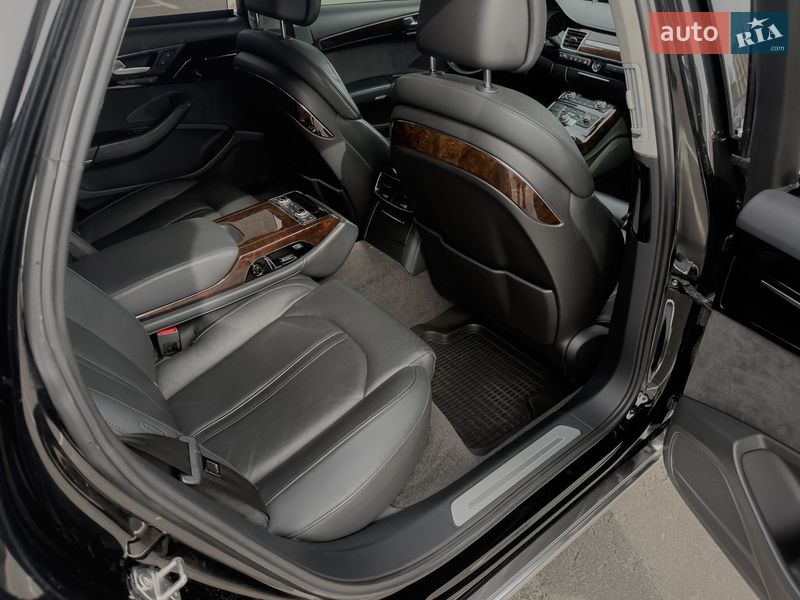 Седан Audi A8 2014 в Києві фото 31 Седан Audi A8 2014 в Києві
