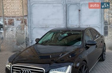 Audi A8  2010