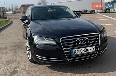 Audi A8  2011