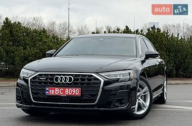Audi A8  2022