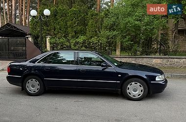Седан Audi A8 2001 в Киеве