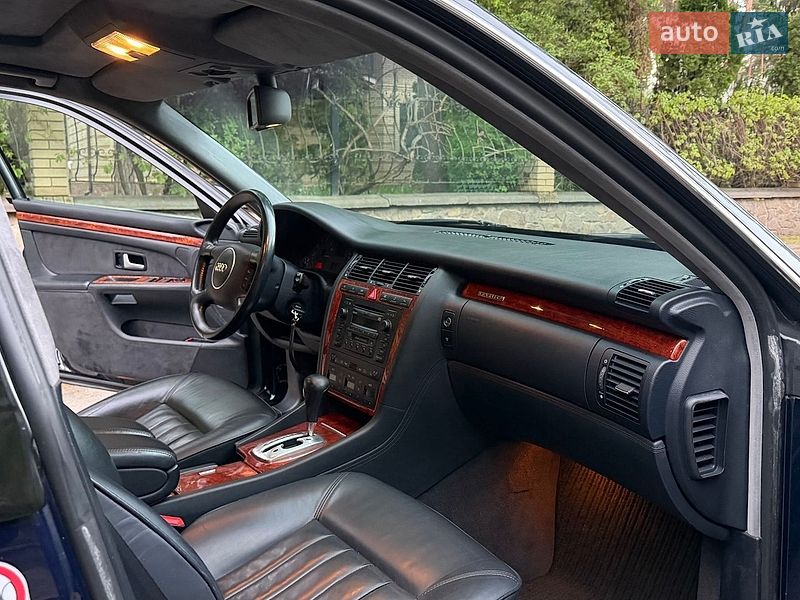 Седан Audi A8 2001 в Киеве