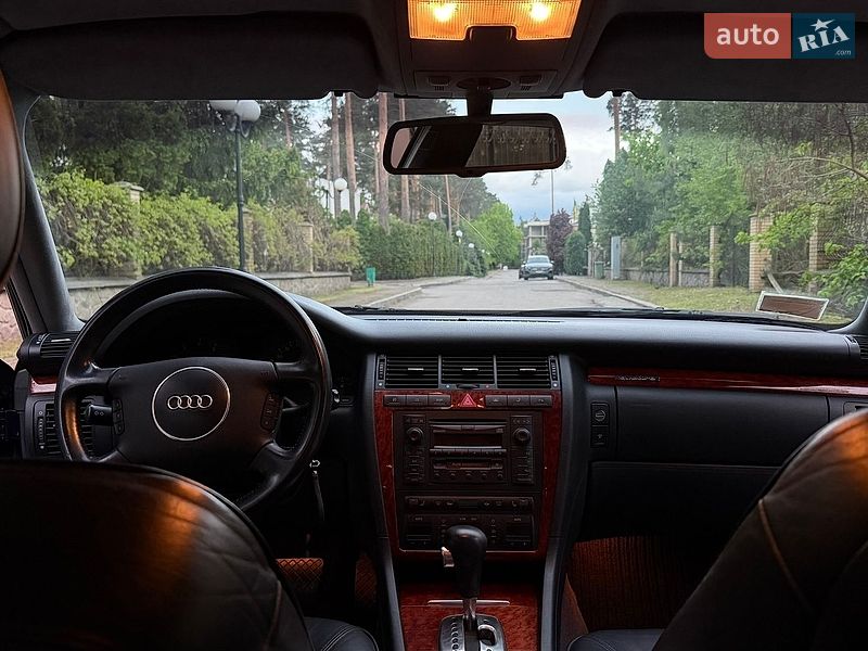 Седан Audi A8 2001 в Киеве