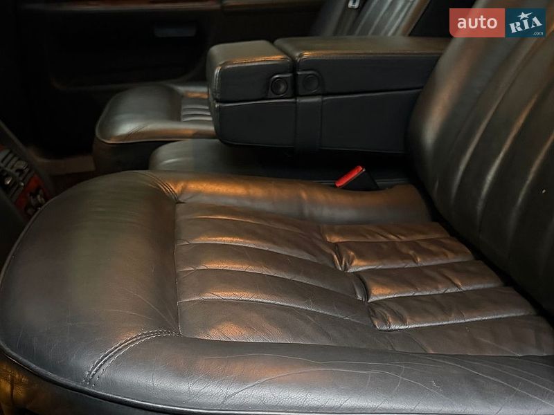Седан Audi A8 2001 в Киеве