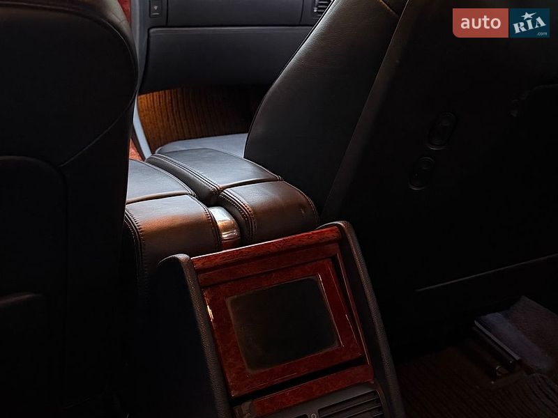 Седан Audi A8 2001 в Киеве