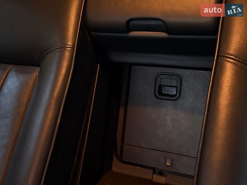Седан Audi A8 2001 в Киеве