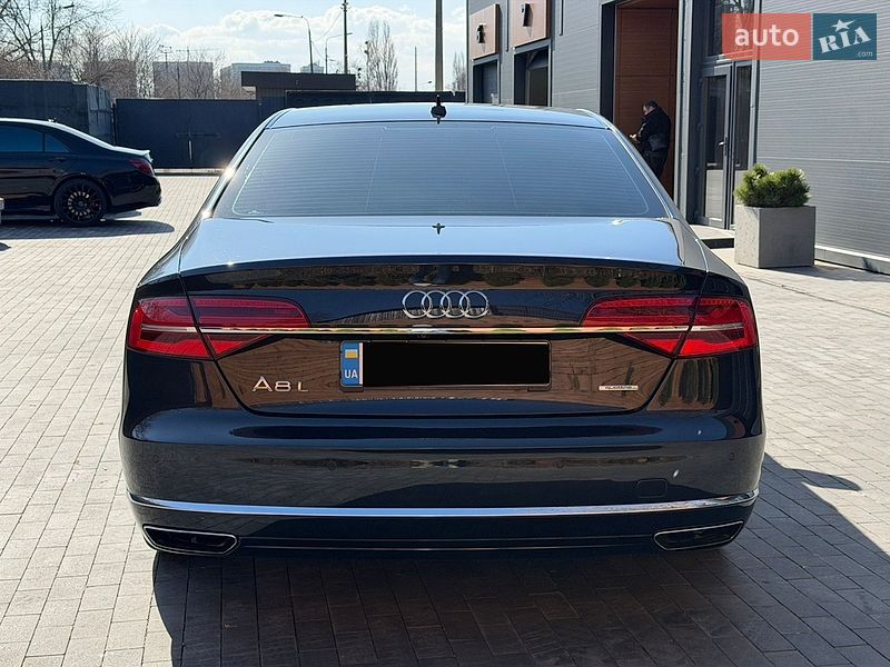 Седан Audi A8 2015 в Киеве фото 5 Седан Audi A8 2015 в Киеве