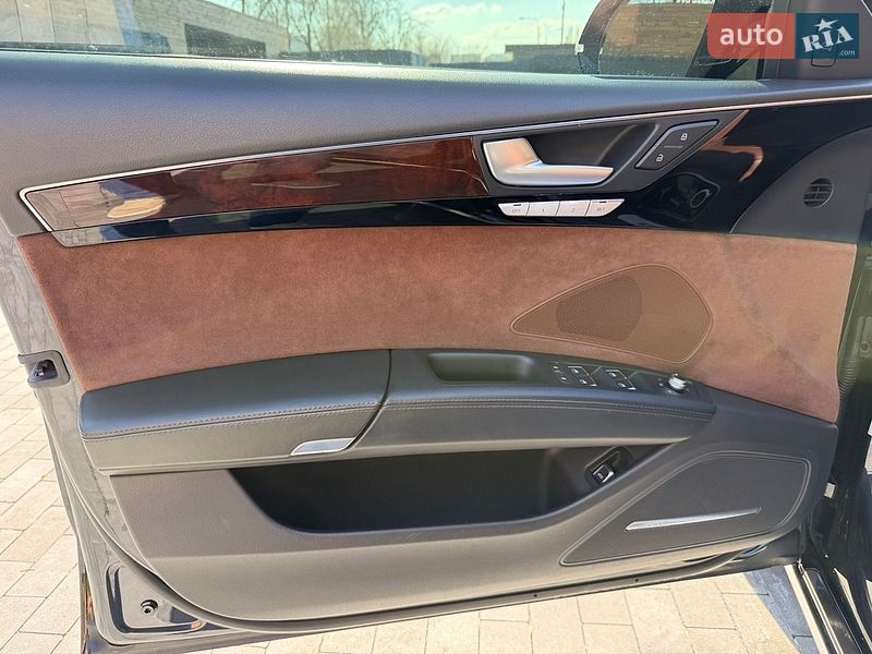 Седан Audi A8 2015 в Киеве фото 10 Седан Audi A8 2015 в Киеве