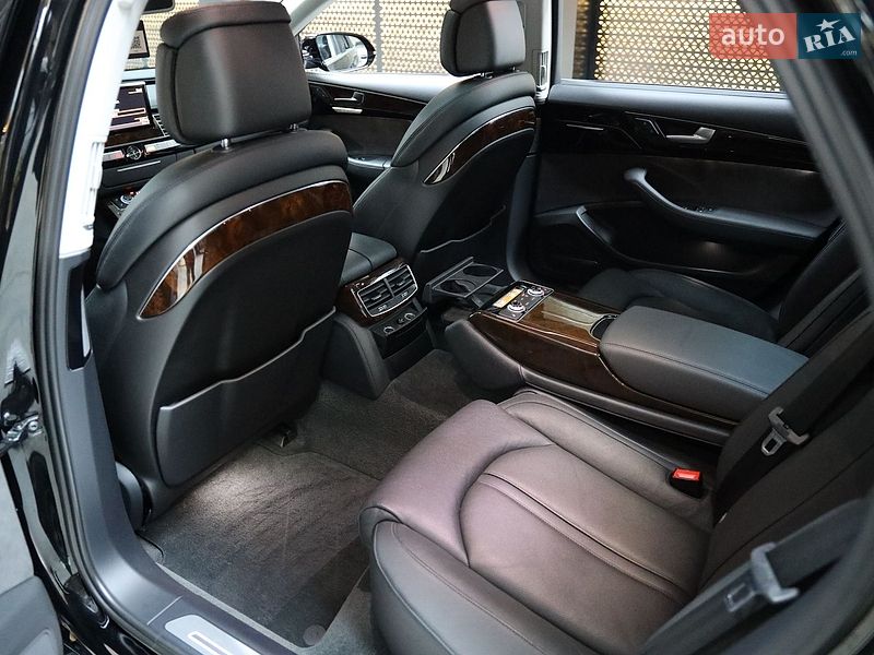 Седан Audi A8 2018 в Луцке фото 40 Седан Audi A8 2018 в Луцке
