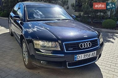 Audi A8  2004
