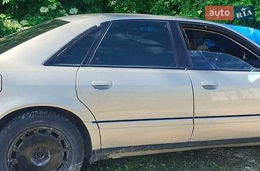 Audi A8  2000