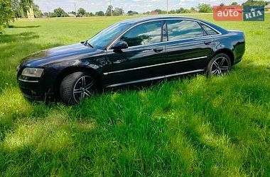 Audi A8  2004