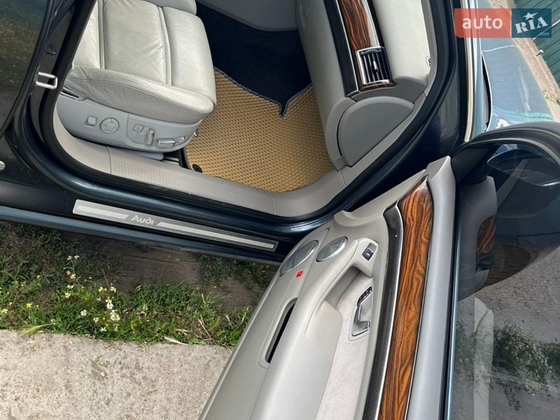 Седан Audi A8 2004 в Кропивницком
