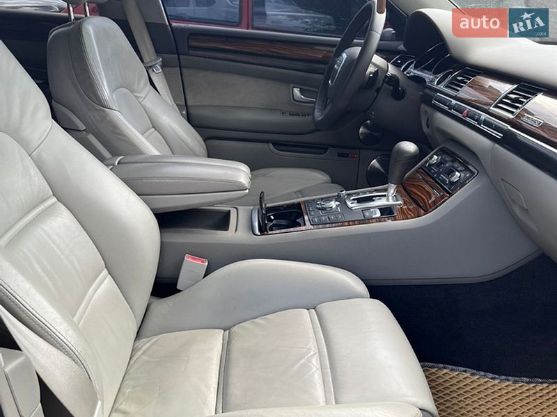Седан Audi A8 2004 в Кропивницком