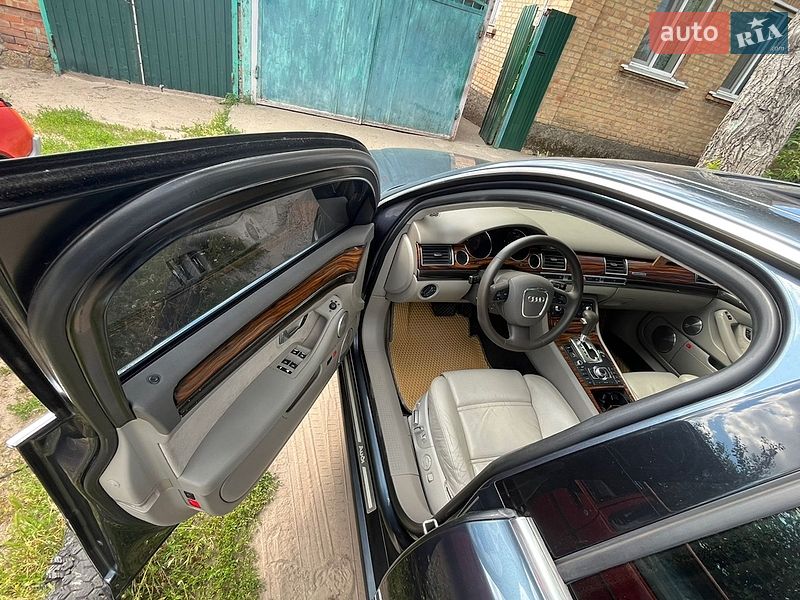 Седан Audi A8 2004 в Кропивницком