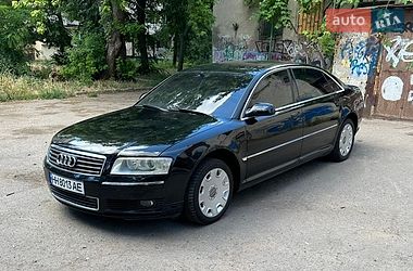 Audi A8  2004