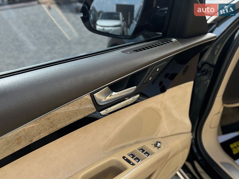 Седан Audi A8 2011 в Мукачевому фото 17 Седан Audi A8 2011 в Мукачевому