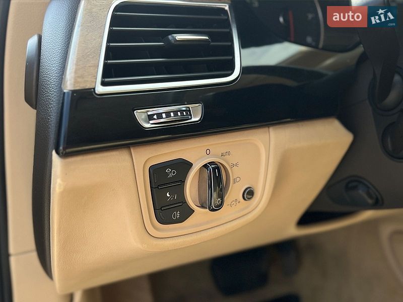 Седан Audi A8 2011 в Мукачевому фото 18 Седан Audi A8 2011 в Мукачевому