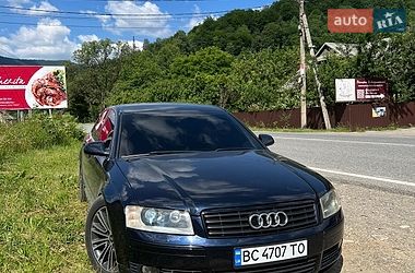 Audi A8  2004